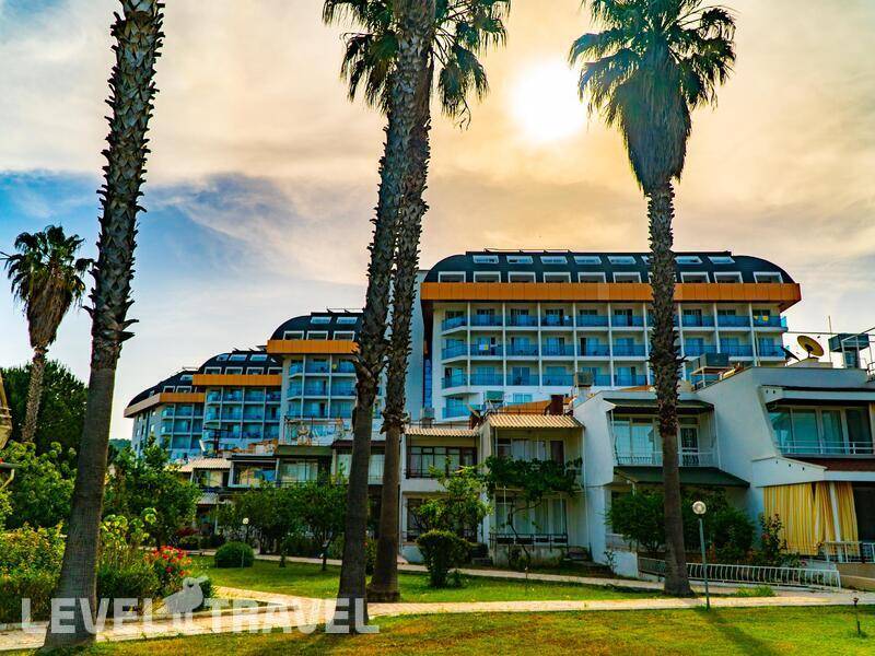 Фотография Throne Beach Resort & Spa (Ex.Throne Nilbahir Resort & Spa)