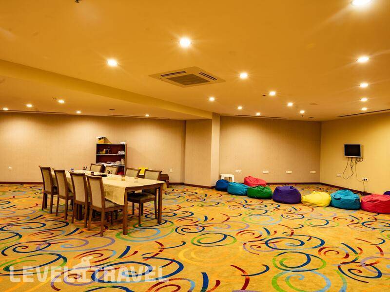 Фотография Throne Beach Resort & Spa (Ex.Throne Nilbahir Resort & Spa)
