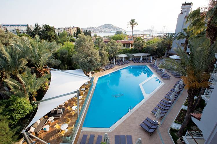 Paloma Marina Suites (Adults Only 16+)