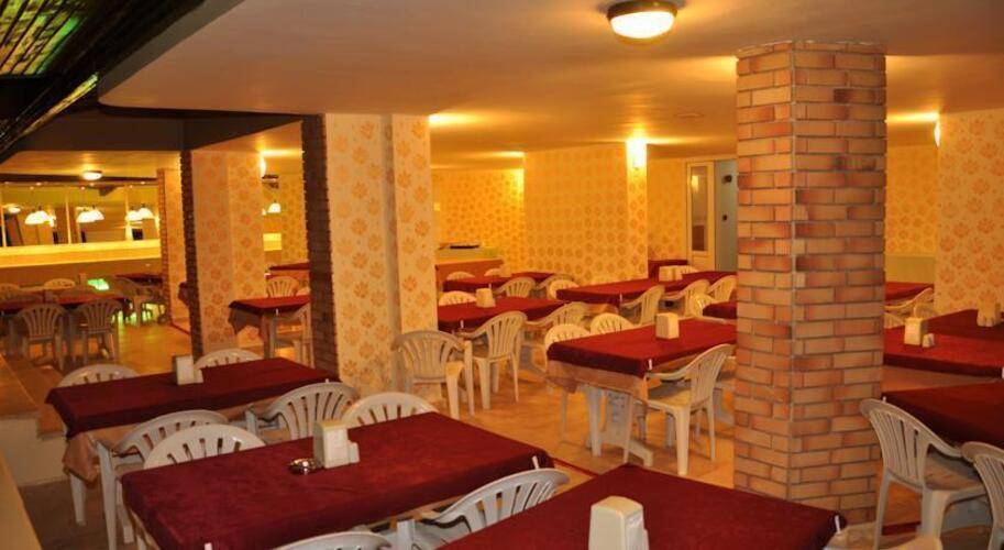 Gold Twins Beach Family Hotel