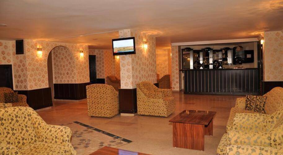 Gold Twins Beach Family Hotel