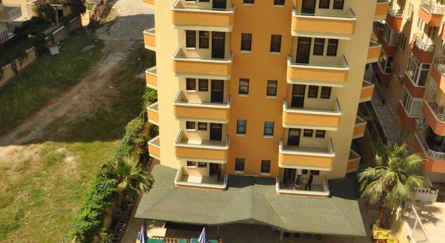 Gold Twins Beach Family Hotel
