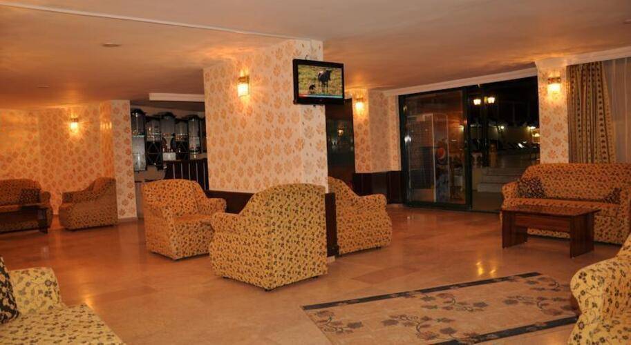 Gold Twins Beach Family Hotel