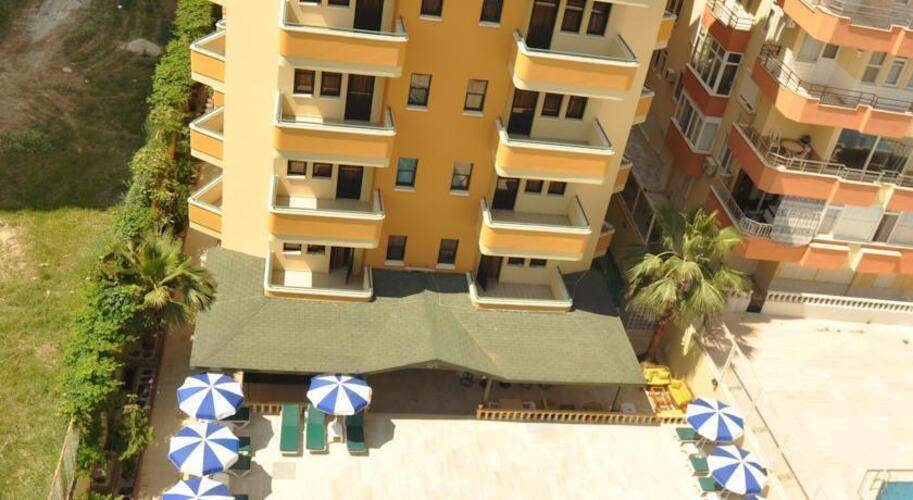 Gold Twins Beach Family Hotel