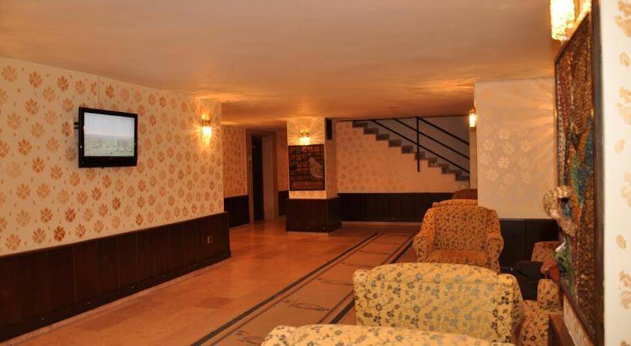 Gold Twins Beach Family Hotel