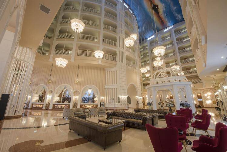 Quattro Beach Spa & Resort Hotel