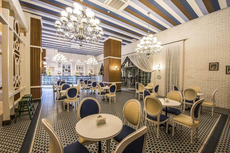 Quattro Beach Spa & Resort Hotel