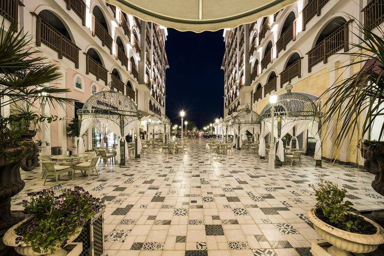 Quattro Beach Spa & Resort Hotel