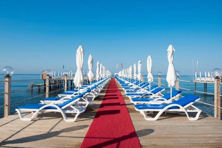 Quattro Beach Spa & Resort Hotel