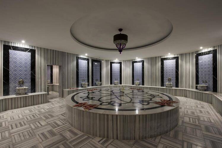 Quattro Beach Spa & Resort Hotel