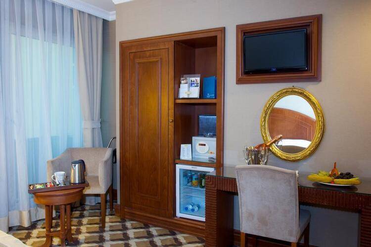 Tilia Hotel