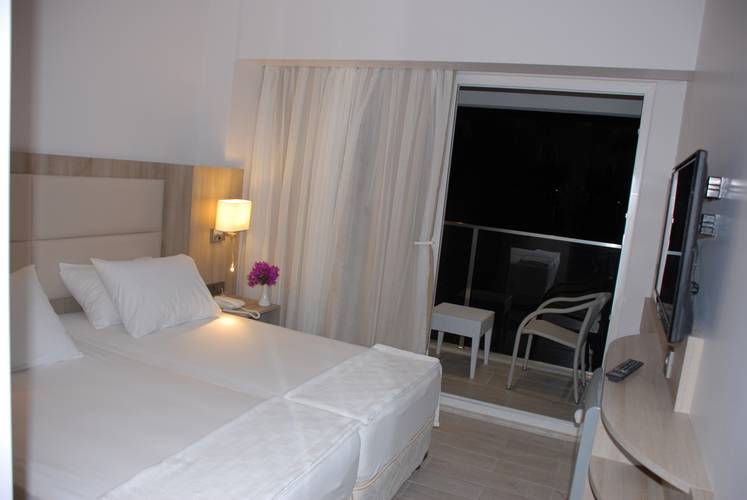 Begonville Beach Hotel (Adults Only 16+)