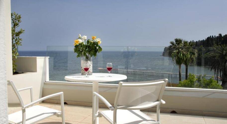 Mon Repos Palace Operated By Ella Resorts (Ex.Mayor Mon Repos Palace Art Hotel) (Adults Only 18+)