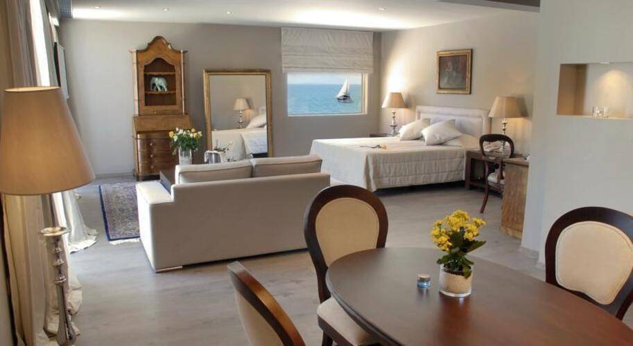 Mon Repos Palace Operated By Ella Resorts (Ex.Mayor Mon Repos Palace Art Hotel) (Adults Only 18+)