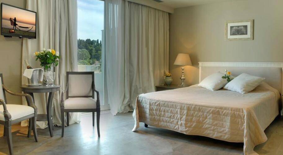 Mon Repos Palace Operated By Ella Resorts (Ex.Mayor Mon Repos Palace Art Hotel) (Adults Only 18+)