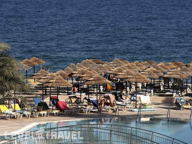 Фотография Avra Beach Resort Hotel & Bungalows