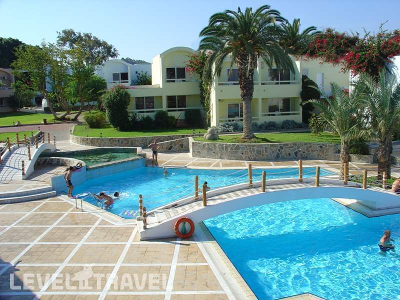 Фотография Avra Beach Resort Hotel & Bungalows
