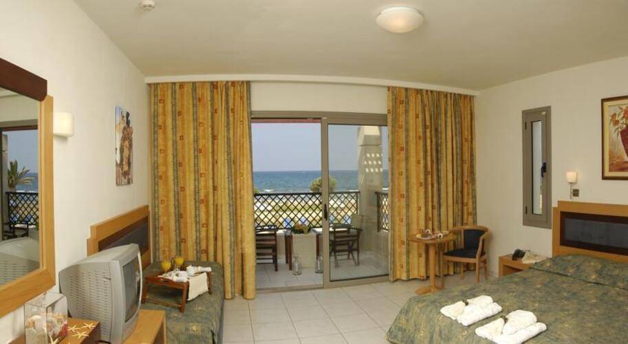 Kosta Mare Palace Resort & Spa