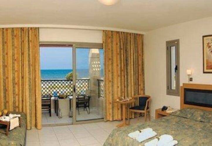 Kosta Mare Palace Resort & Spa