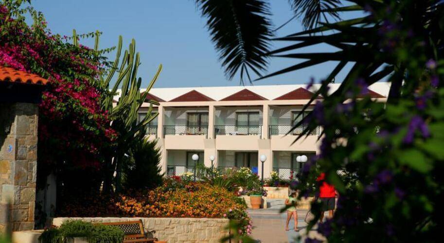 Kosta Mare Palace Resort & Spa