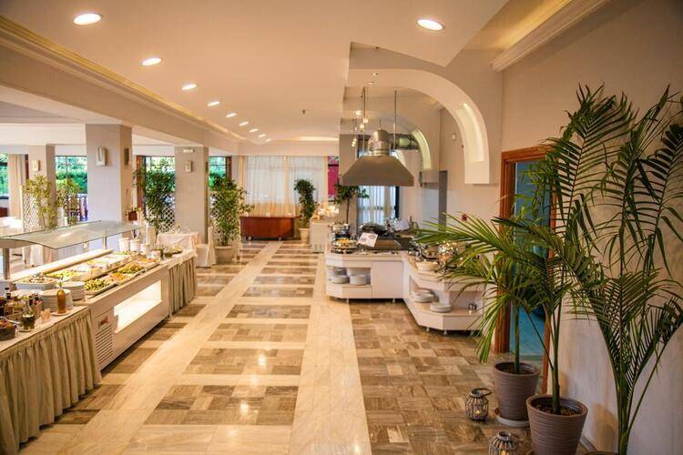 May Beach Hotel