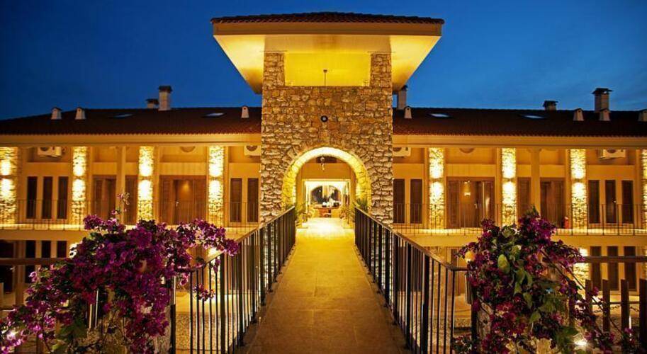 Marti Hemithea Hotel