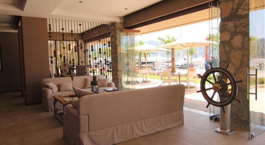 Marti Hemithea Hotel