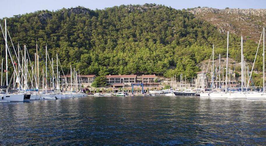 Marti Hemithea Hotel