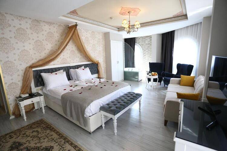 Albatros Premier Hotel