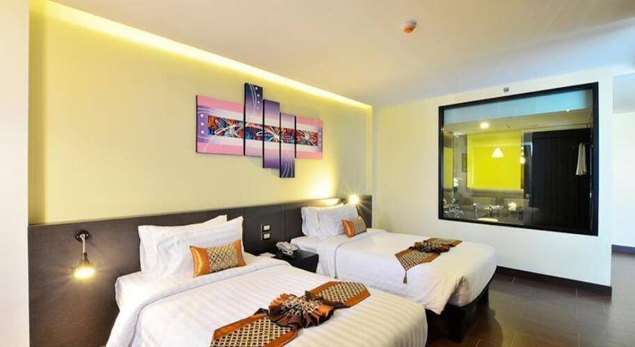 Lakkhana Poolside Resort