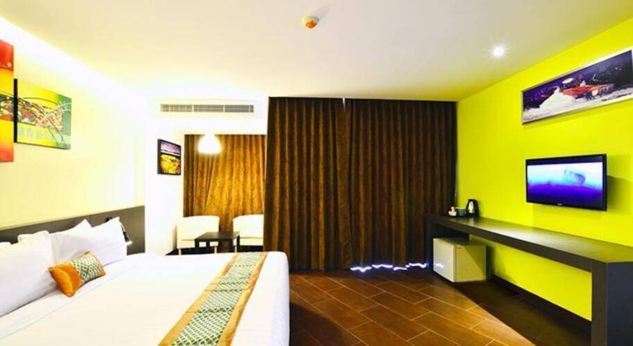 Lakkhana Poolside Resort