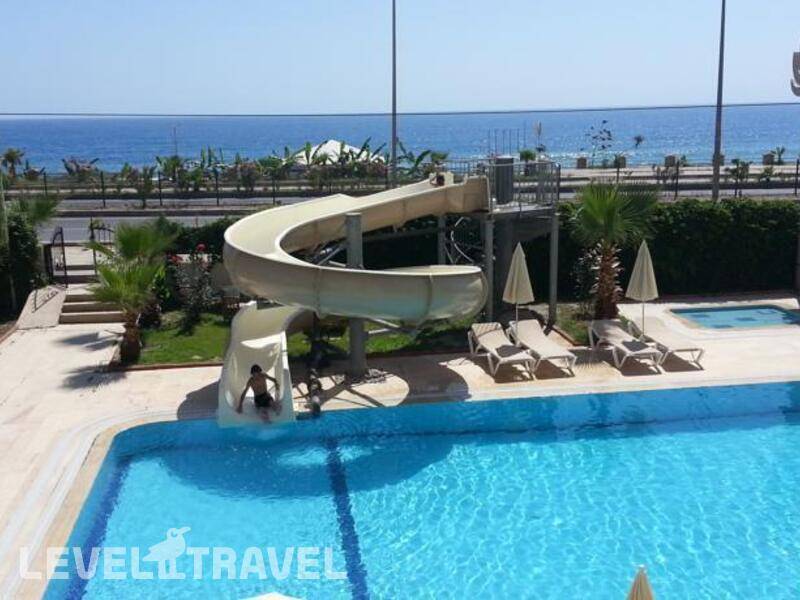 Фотография Pera Beach Hotel