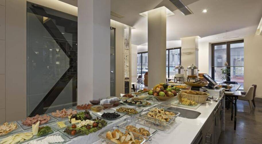 Senator Taksim Hotel