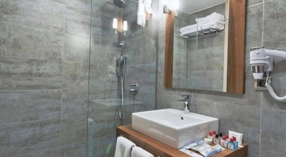 Senator Taksim Hotel