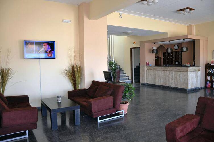 Zephyros Hotel
