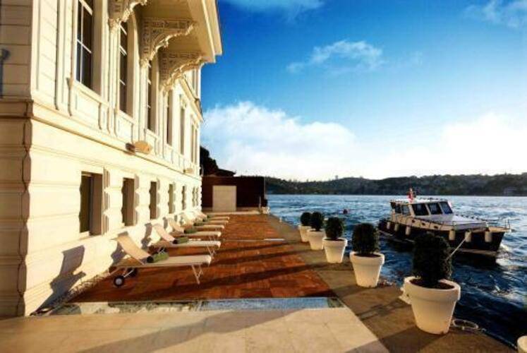 Ajia Hotel