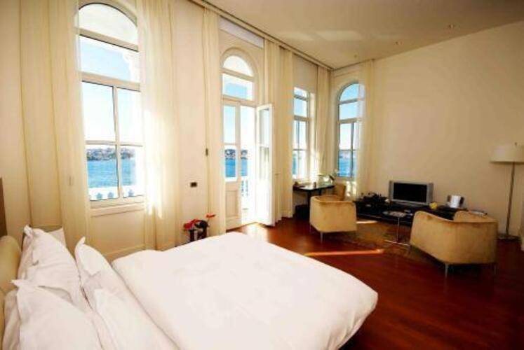Ajia Hotel