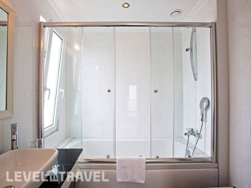 Фотография Aren Suites Hotel