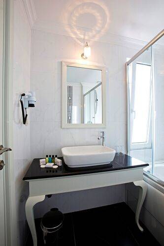 Aren Suites Hotel