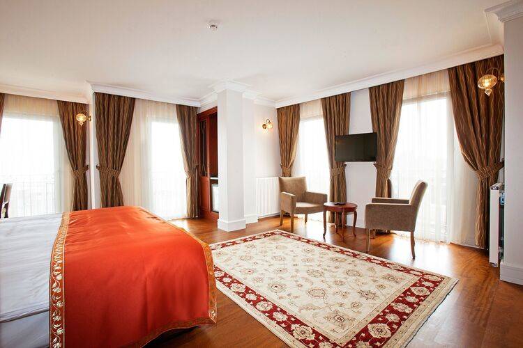 Aren Suites Hotel