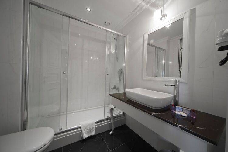 Aren Suites Hotel