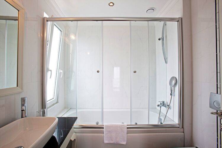 Aren Suites Hotel
