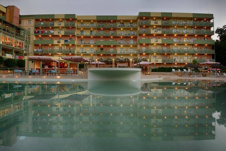 Ariti Grand Hotel