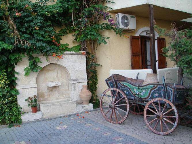 Lili Hotel