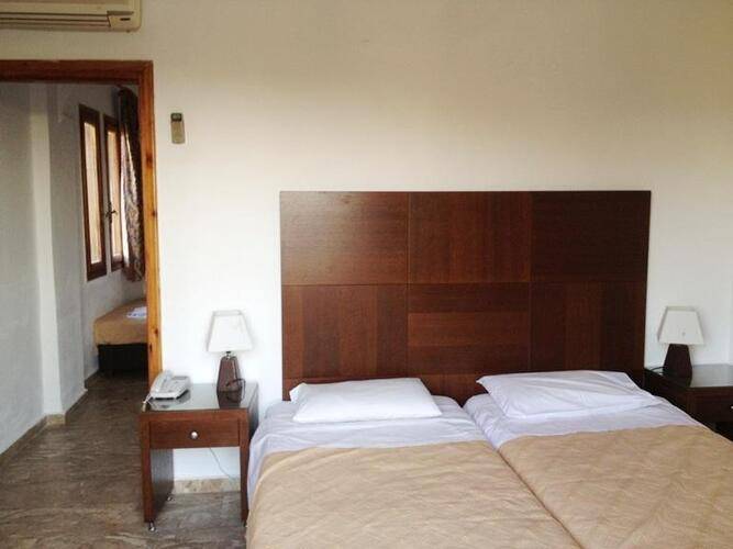 Lili Hotel