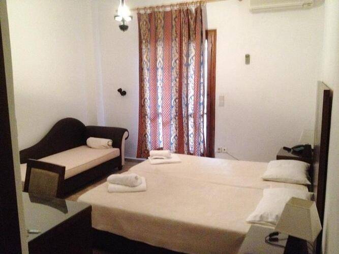 Lili Hotel