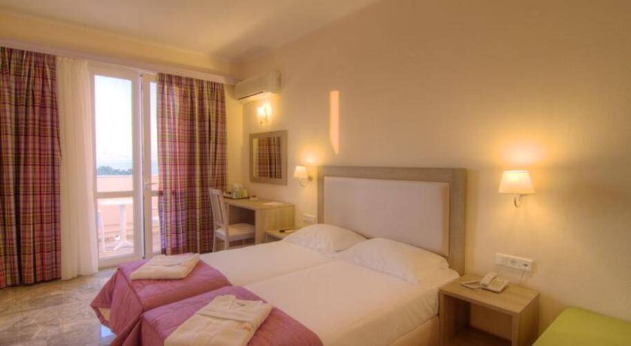 Solimar Dias Hotel