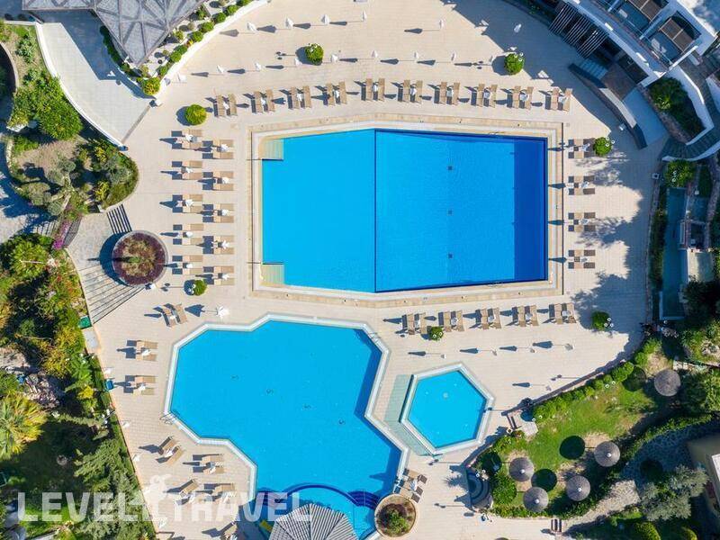 Фотография Olympic Palace Resort Hotel & Convention Center