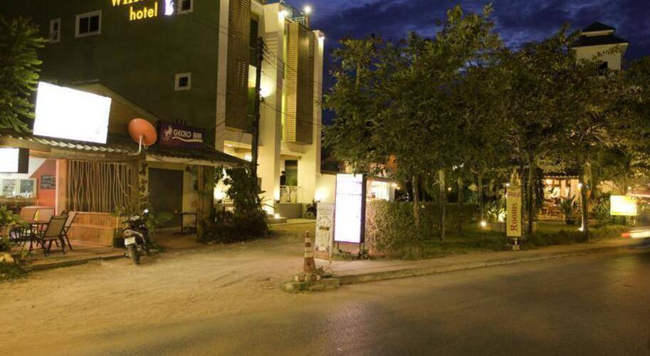 White Cat Hotel