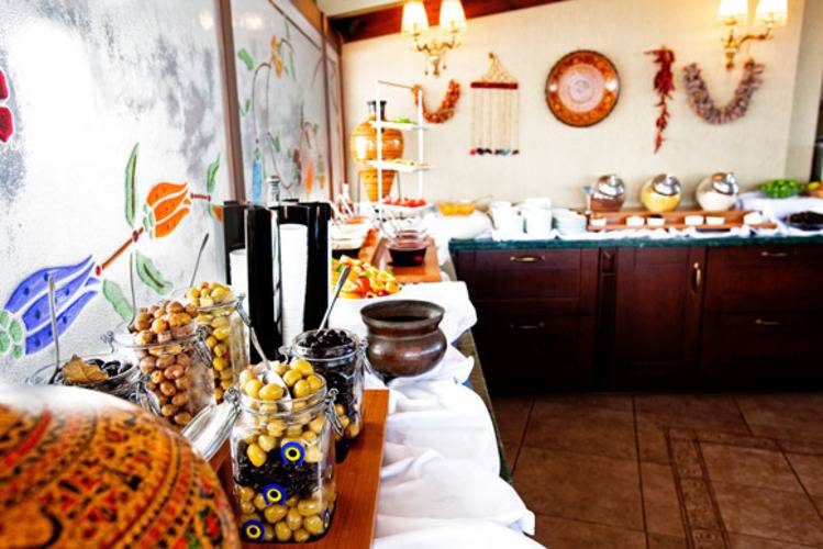 Azade Hotel